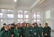 Salarii de mizerie în minerit, tăieri de venituri în CEO, proteste