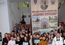 Premiați la un concurs județean de istorie