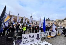 Polițiștii protestează la Târgu Jiu, de la ora 13:00