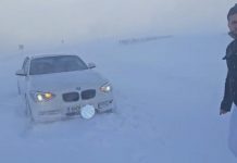 Un bucureștean s-a ales cu permisul suspendat și o amendă consistentă după ce a încercat să urce la Rânca deși drumul era închis