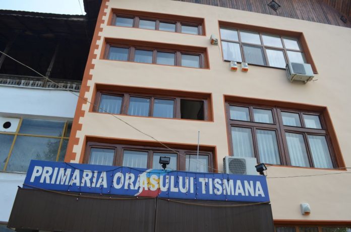 primaria tismana1