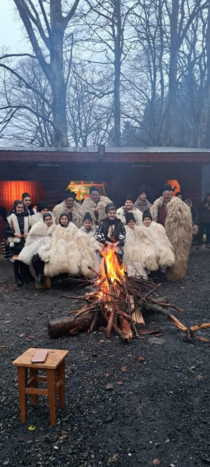 Spectacole folclorice și expoziții în Gorj, de Ziua Unirii Principatelor Române