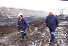 Salariații CEO se pregătesc de ce e mai rău: Cer plăți compensatorii și venit de completare