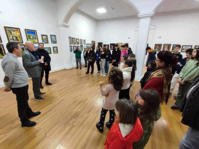 Expoziție vernisată la Muzeul Județean Gorj, de un pictor bucureștean