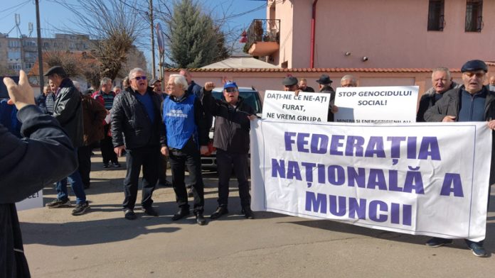 Zeci de foști salariați ai CEO au protestat pentru a le fi respectate drepturile! Lider: Plaveti nu e pe moșia lui!