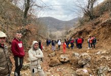 VIDEO: Nou protest la Gureni împotriva carierei de calcar