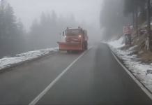 Ceață și burniță la Rânca. Risc de polei pe DN67C