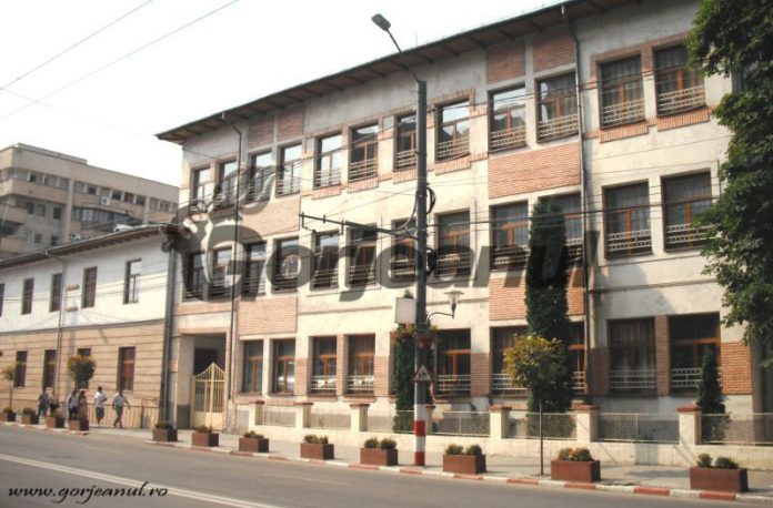 Târgu Jiu: Măsuri luate la o școală din municipiu, după un gest teribilist al unor eleve de 13 ani