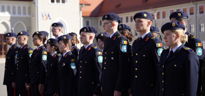 S-a prelungit perioada de înscriere la colegiile militare