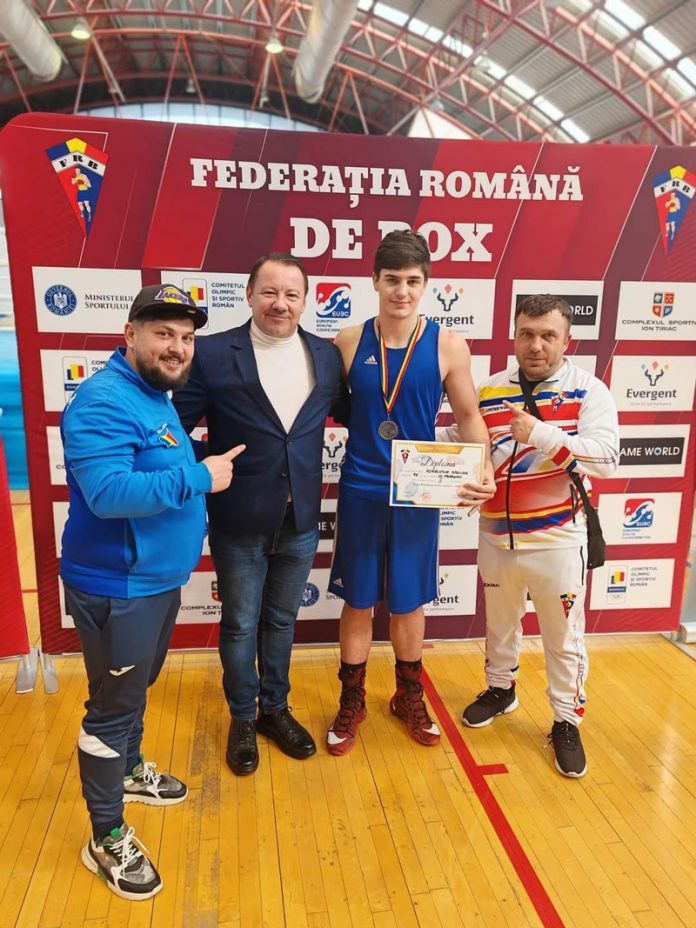 426758635_966739585112026_5755761646264877402_n