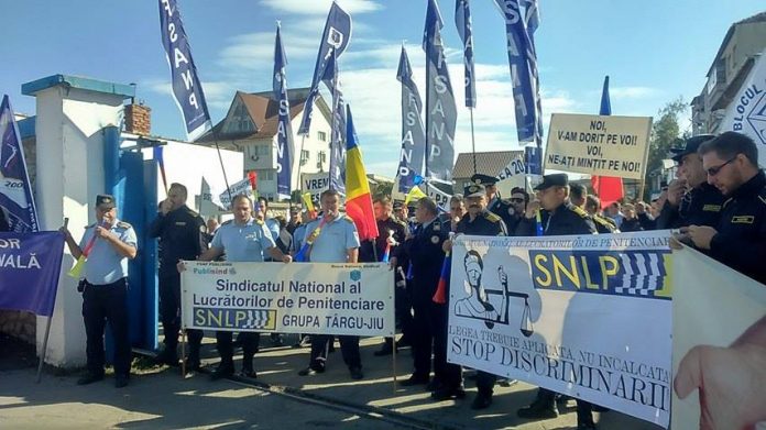 Protest de două ore, mâine, la Penitenciarul Târgu Jiu. Legea salarizării, neaplicată