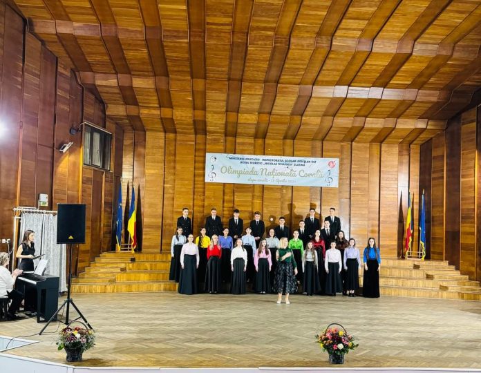 Corul „Orpheus” de la Liceul de Arte Târgu Jiu, premiat la Slatina