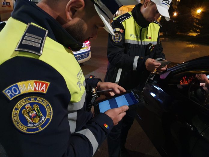 Aplicația eDAC, folosită de polițiștii gorjeni pentru verificarea documentelor de identitate