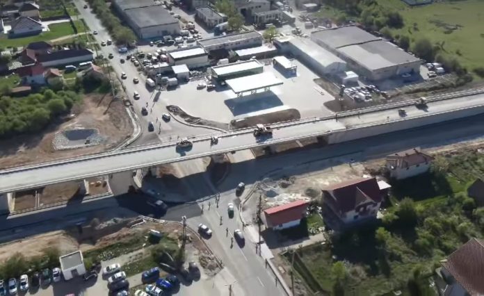 Târgu Jiu: Se toarnă covor asfaltic pe varianta ocolitoare. DRDP Craiova: Atenție!