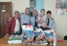 Târgu Jiu: Cadouri de Paște oferite de polițiștii locali