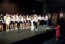 Câștigătorii fazei județene a festivalului „Chants, sons sur scène”