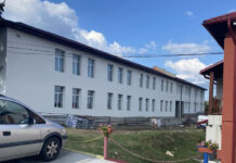 Școli dotate la Roșia de Amaradia