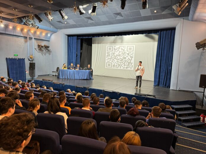 Activitate de prevenire a consumului de droguri, la Teatrul „Elvira Godeanu”