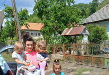 Campania ,,Donezi o jucărie, dăruiești un zâmbet” a ajuns la final. Am smuls zâmbete de la peste 40 de copii din Aninoasa