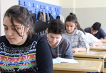 Vacanța de vară a elevilor, mai scurtă. Proprietarii de hoteluri, afectați