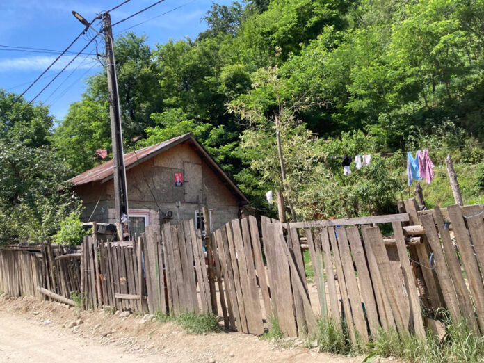 0aaff16e-fe34-4e3c-a6c0-cc5331d127e8