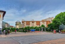 Târgu Jiu: Meciul România-Belgia, pe un ecran uriaș, în centrul municipiului