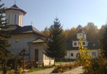 Mănăstirea «Sfânta Treime» de la Strâmba-Jiu, (Turceni-Gorj) şi-a sărbătorit hramul – ,,Rugăm «Sfânta Treime», să ne aducă tuturor pace, pace să dea Dumnezeu în ţară şi în lume, să fim sănătoşi, ca şi de acum înainte, să putem slăvi aici, «Sfânta Treime»”!