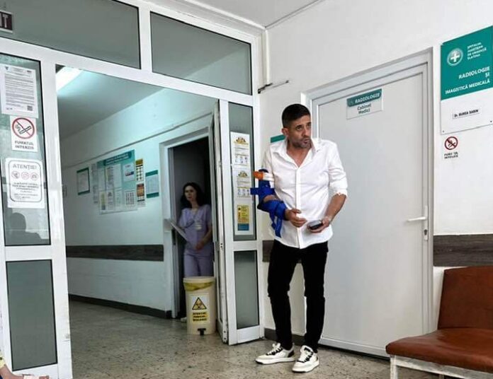 Incident, Oltenia| Un PNL-ist a bătut un consilier local de la PSD, în secția de votare