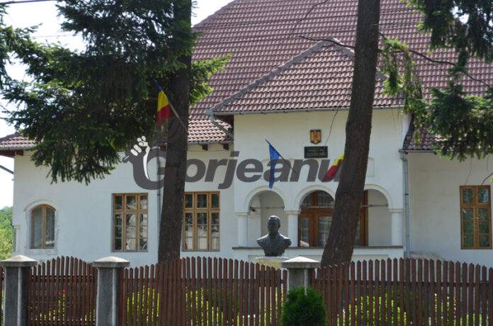 judecatoria-novaci-(2)