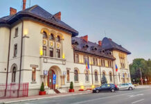 Candidații la funcția de primar al municipiului Târgu Jiu își caută un job plătit cu 3.500 de euro!