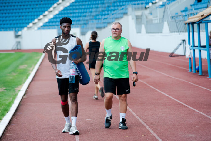 25883f79-a72f-49e0-af6e-1d3849662745