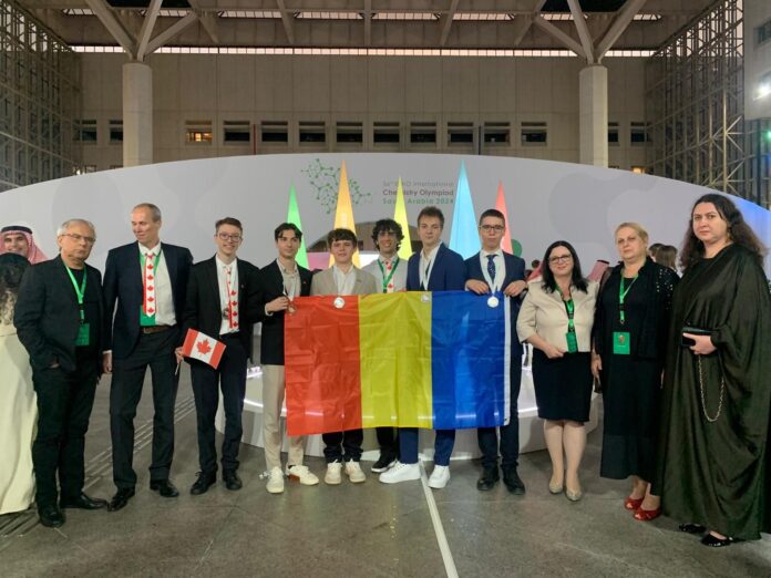Elev din Târgu Jiu, medalie de argint la Olimpiada Internațională de Chimie