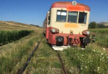 Drezină deraiată, mecanic băut