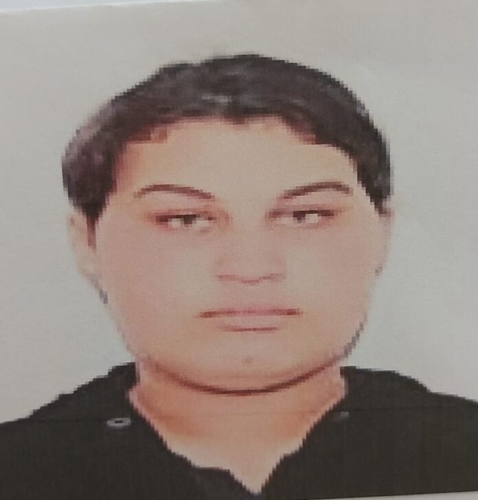 Adolescentă din Târgu Jiu, dată în urmărire de polițiști