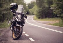 Bărbat din Crasna, prins conducând o motocicletă neînmatriculată