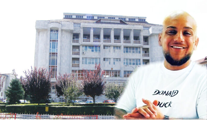 Procesul pentru omor al lui Romică Mutu a început cu o amânare și cu inculpatul după gratii