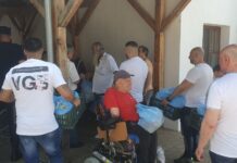 10 deținuți din Penitenciarul Târgu Jiu au donat alimente asistaților de la Centrul Dobrița