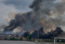 UPDATE: FOTO, VIDEO| Incendiu la depozitul de plastice din Bârsești