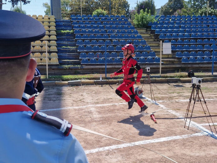 Competiție între serviciile pentru situații de urgență voluntare și private