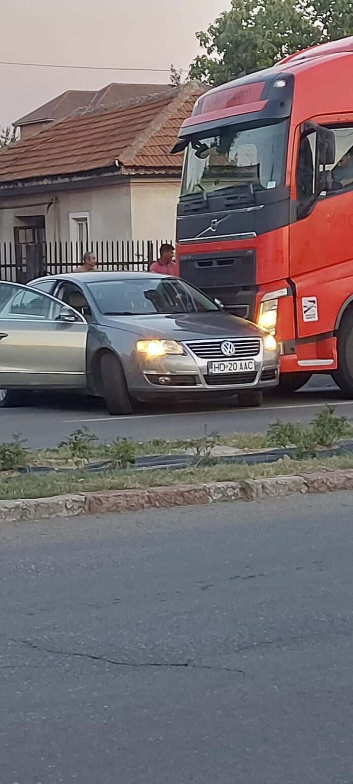 Femeie rănită într-un accident petrecut pe Bulevardul Ecaterina Teodoroiu