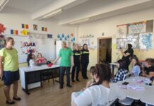 Polițiștii și specialiștii antidrog, la Școala de Vară de la Cornești. Activități preventiv-educative