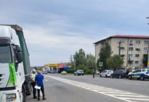 Transportatorii de persoane și mărfuri, verificați de polițiștii gorjeni și lucrătorii ANAF