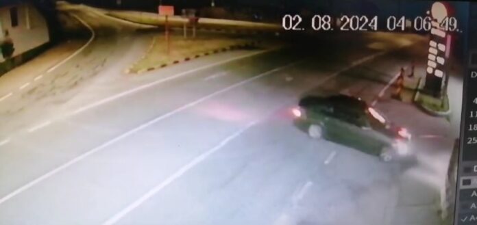 Șofer gorjean, amendat și cu permisul luat. Făcea drifturi cu mașina pe un drum național