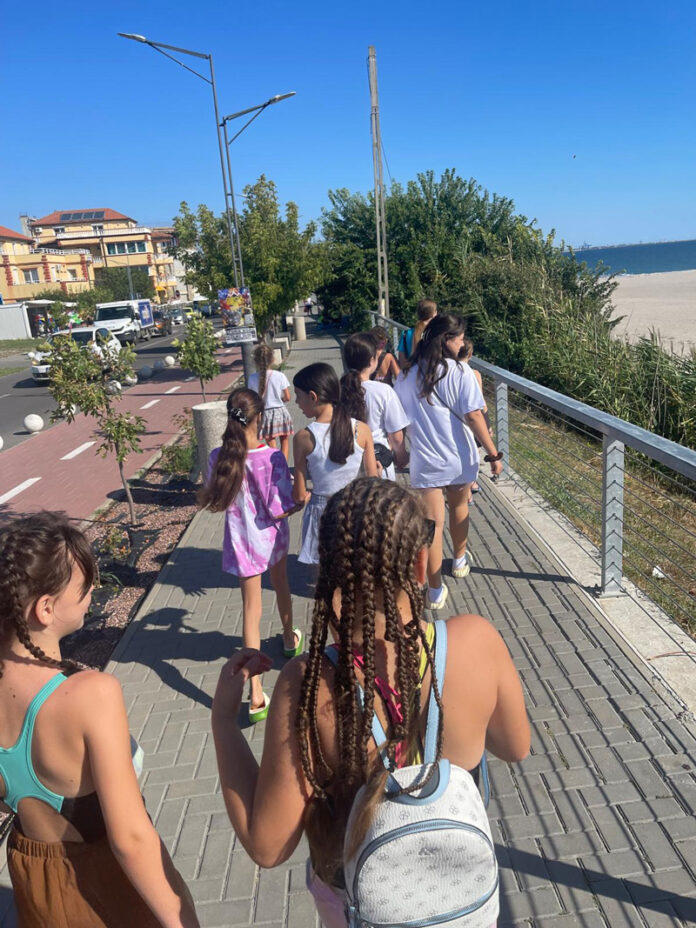 Lotul C.S.C. Bâlteni, în primul cantonament la mare