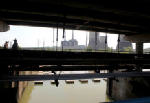 Scade continuu nivelul apei din lacurile de acumulare! Jiul, în zona Rovinari, cu un debit sub limita necesară!