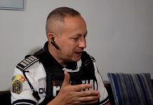 Polițistul care a lăsat-o pe Șoșoacă să se urce pe motocicleta lui a fost dat AFARĂ din sistem