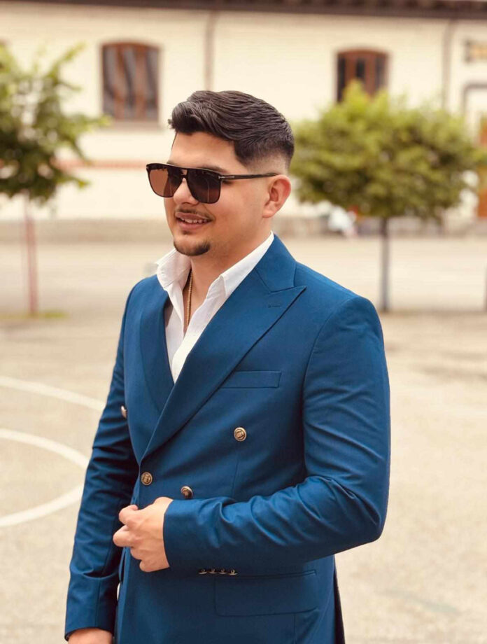 Un exemplu de succes: Raul Alexandru, tânărul rom care a demonstrat că perseverența și ambiția pot învinge orice barieră