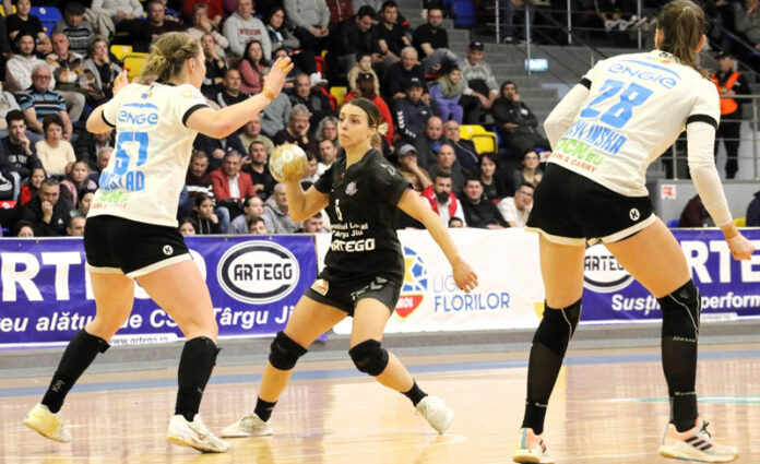 72349774-6c8f-4d42-94c6-bdaeefc1696c