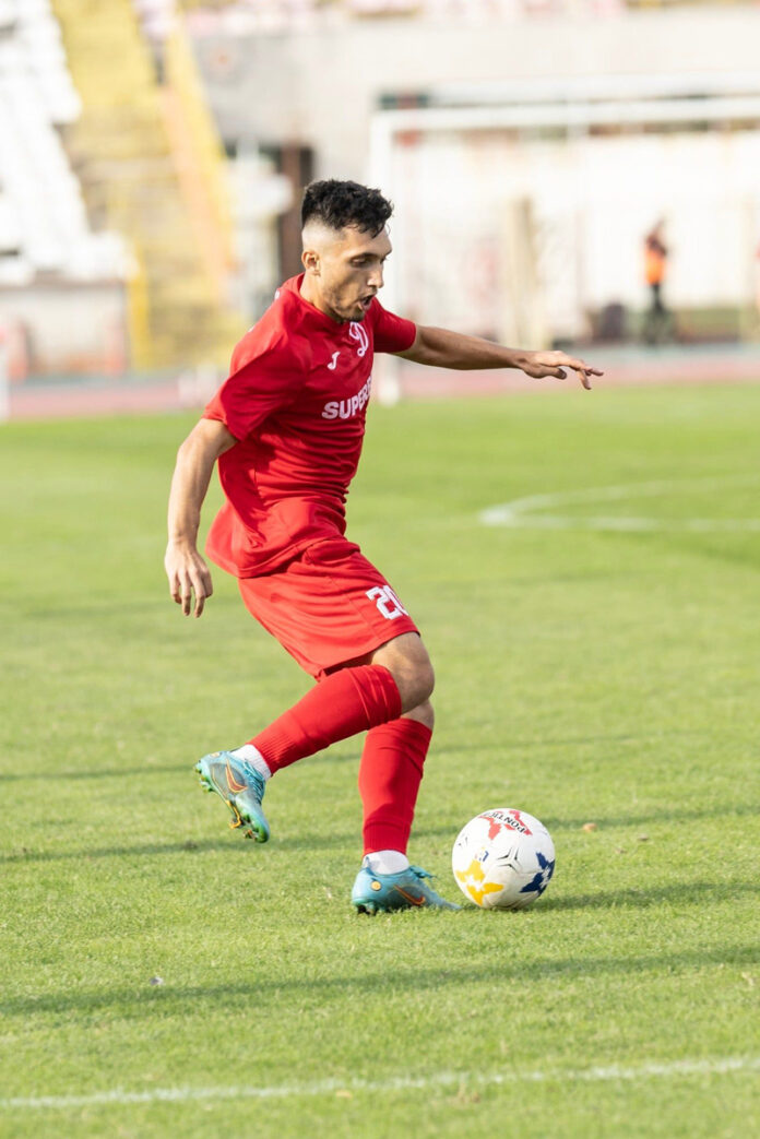 8e1f0b6d-09cf-42ac-946d-3f6de87e3a49