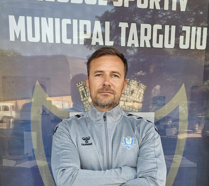 Dan Vasilică, prezentat la CSM Târgu Jiu